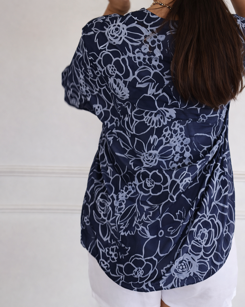 Isla | Elegant Blouse with Pocket