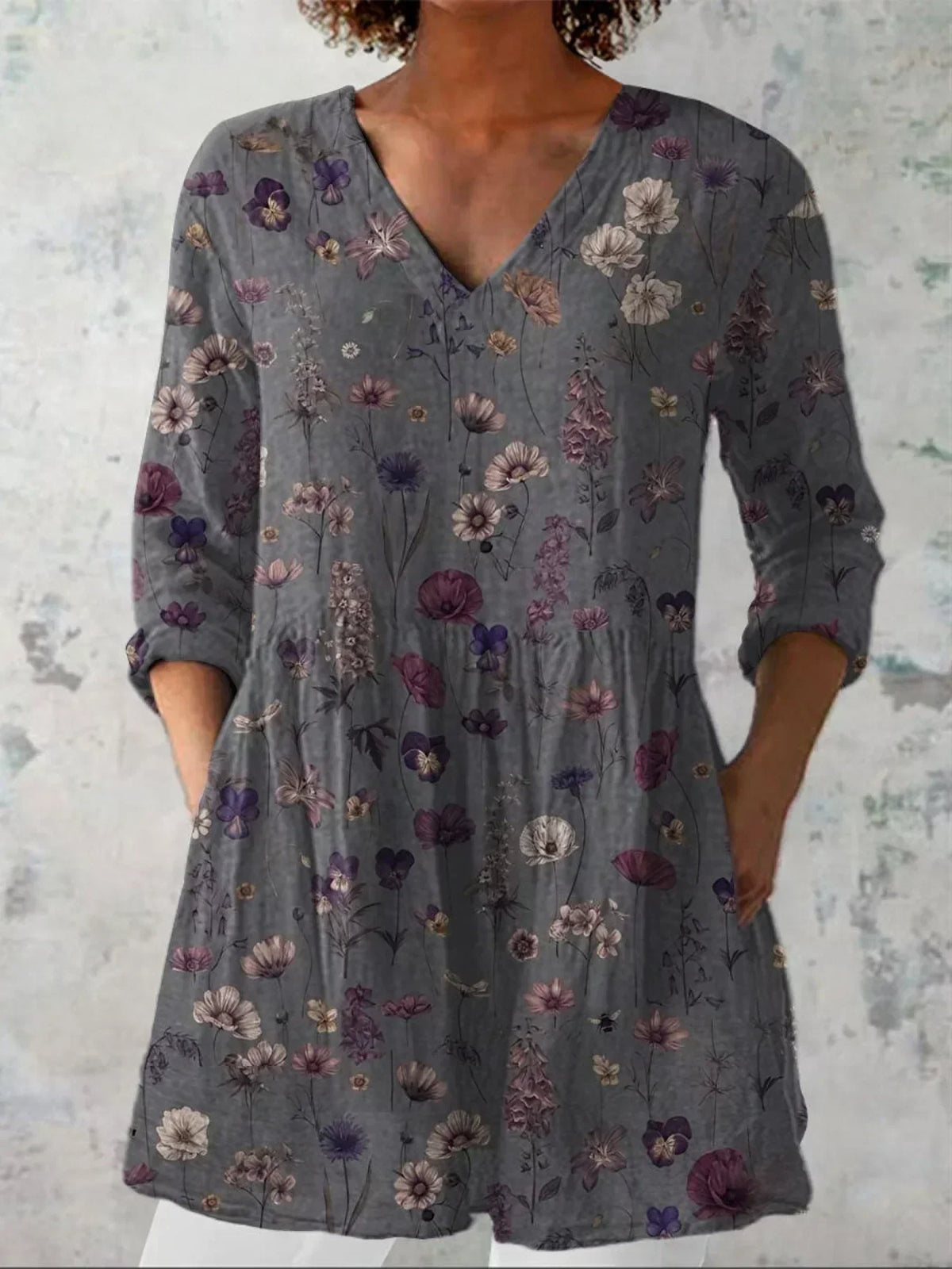 Mila | Floral Art Print V-Neck Shirt